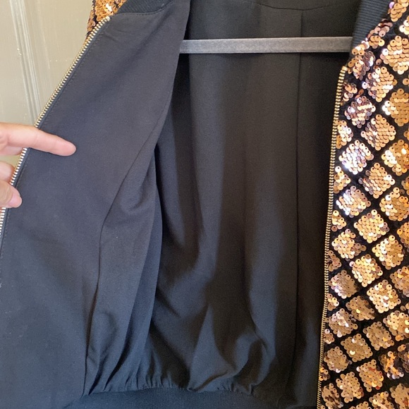 Michel sequin jacket, rose, gold, and black size small. - Picture 5 of 6